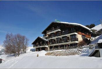 Hotel Le Tetras 2*
